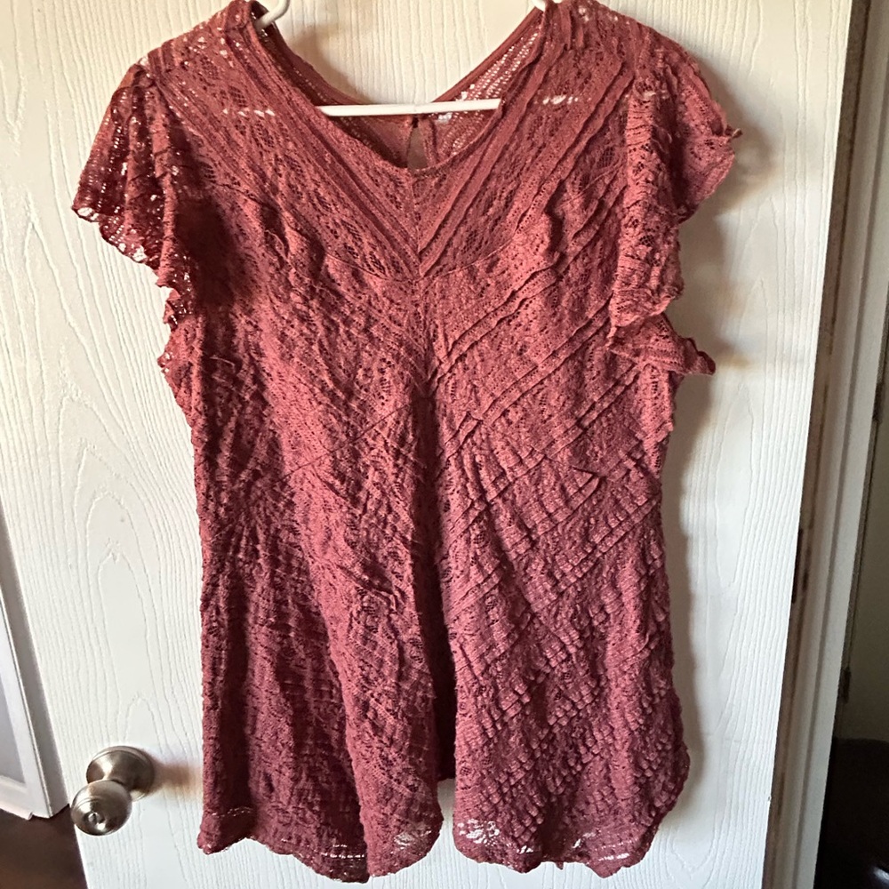 torrid Lace Flutter Sleeve Top in Dusty Rose